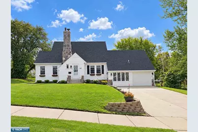 621 NW 4th Street, Chisholm, MN 55719 - Photo 1
