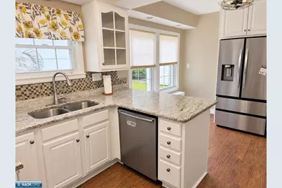 621 NW 4th Street, Chisholm, MN 55719 - Photo 3