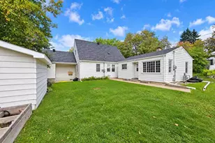 621 NW 4th St, Chisholm, MN 55719 - Photo 25