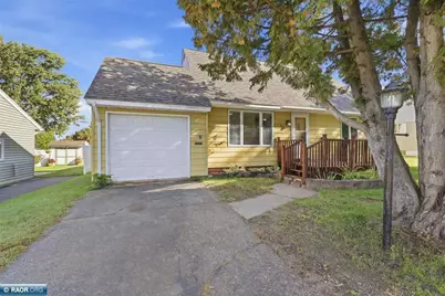 205 Hampshire Dr, Hoyt Lakes, MN 55768 - Photo 1