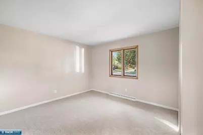 205 Hampshire Dr, Hoyt Lakes, MN 55768 - Photo 9