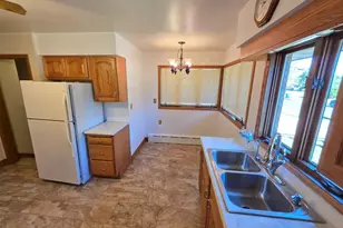 203 Access St, Hibbing, MN 55746 - Photo 7
