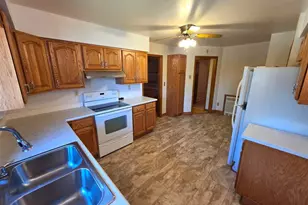203 Access St, Hibbing, MN 55746 - Photo 9