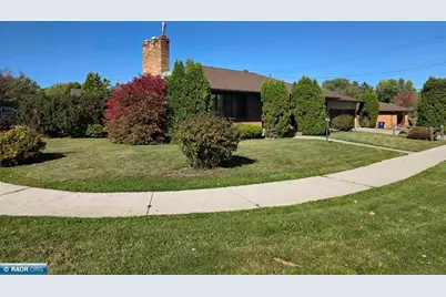 203 Access St, Hibbing, MN 55746 - Photo 3