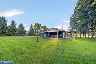 3875 Berg Rd, Hibbing, MN 55746 - Photo 11