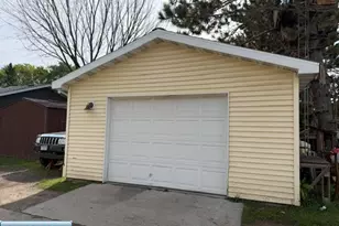 1323 S 13th St, Virginia, MN 55792 - Photo 17