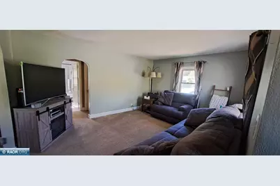 1980 E 25th St, Hibbing, MN 55746 - Photo 11