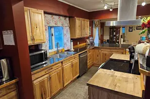 327 S 9th St, Virginia, MN 55792 - Photo 5