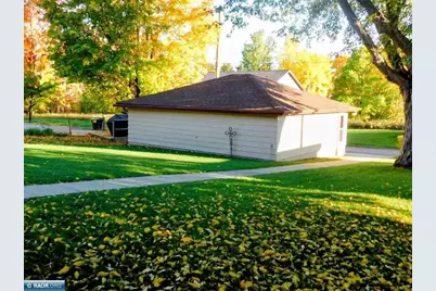 806 N 7th St, Virginia, MN 55792 - Photo 27