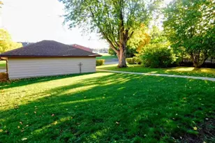806 N 7th St, Virginia, MN 55792 - Photo 33