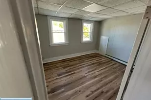 2303 E 2nd Ave, Hibbing, MN 55746 - Photo 9