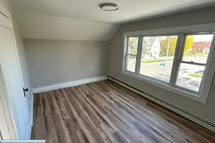 2303 E 2nd Ave, Hibbing, MN 55746 - Photo 3