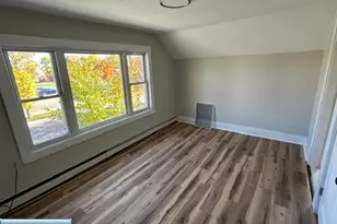 2303 E 2nd Ave, Hibbing, MN 55746 - Photo 11