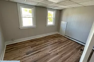 2303 E 2nd Ave, Hibbing, MN 55746 - Photo 11