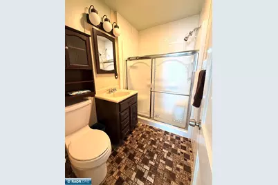 2113 E 10th Avenue, Hibbing, MN 55746 - Photo 17
