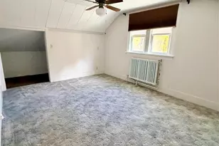 2113 E 10th Ave, Hibbing, MN 55746 - Photo 13