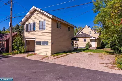 212 S 8th St, Virginia, MN 55792 - Photo 35