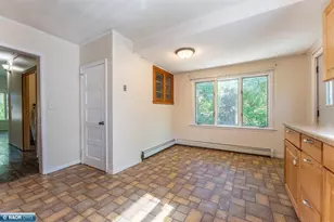 212 S 8th St, Virginia, MN 55792 - Photo 9