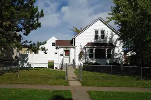 410 NW 3rd St, Chisholm, MN 55719 - Photo 1