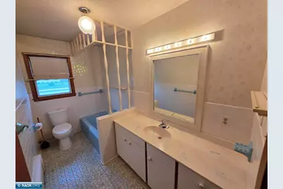 1002 E 23rd St, Hibbing, MN 55746 - Photo 25