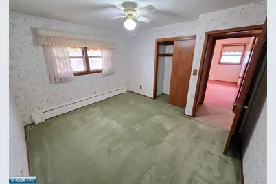 1002 E 23rd St, Hibbing, MN 55746 - Photo 23
