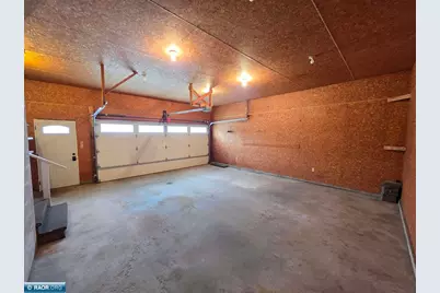 1002 E 23rd St, Hibbing, MN 55746 - Photo 5
