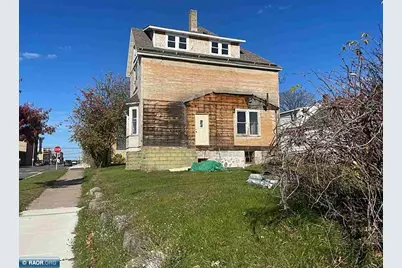 106 E Harvey St, Ely, MN 55731 - Photo 5