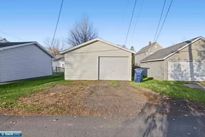 3706 4th Ave E, Hibbing, MN 55746 - Photo 7