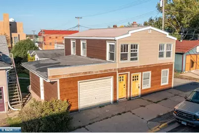 25 E S 2nd Ave, Ely, MN 55731 - Photo 1