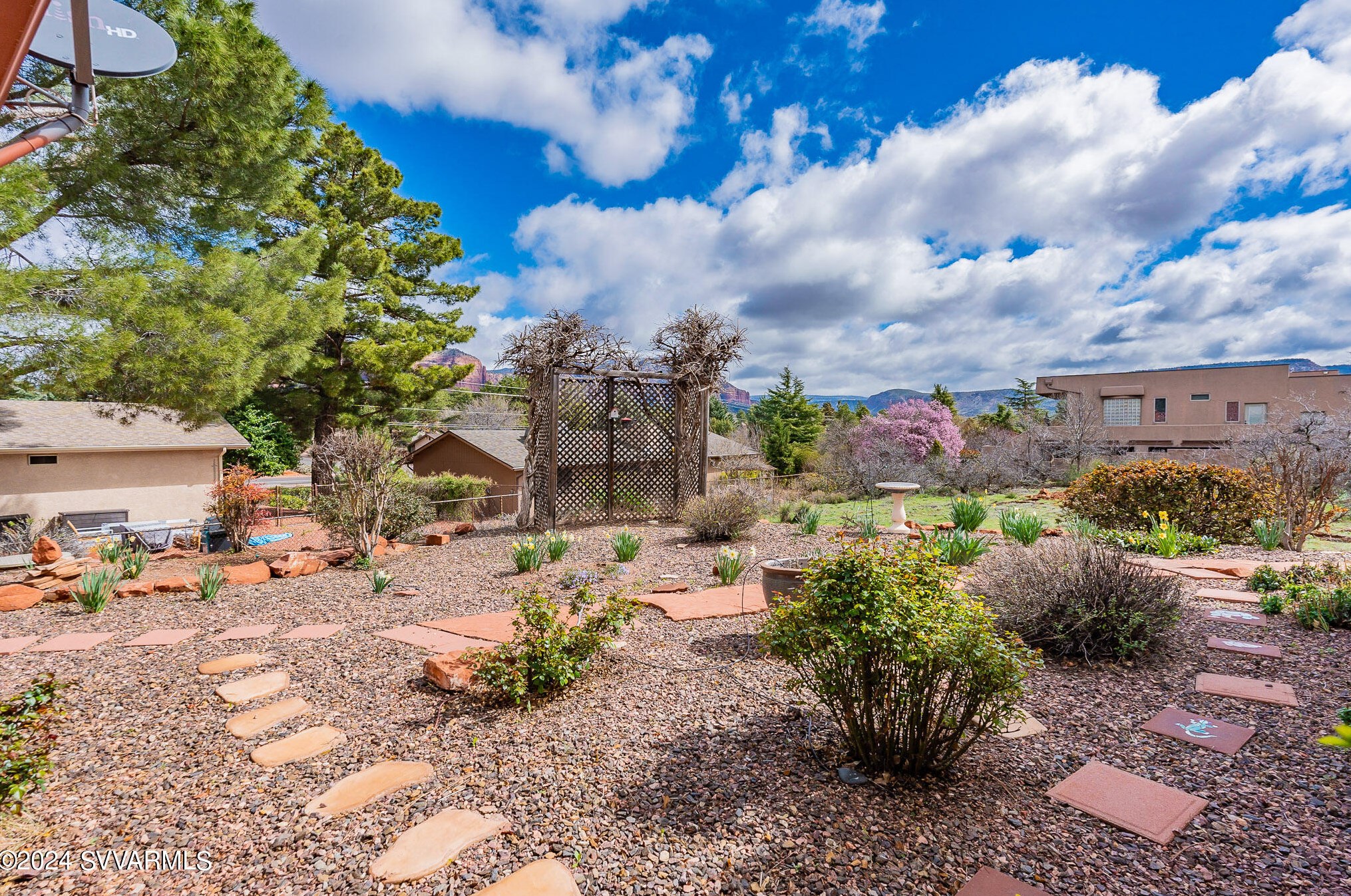 120 Starlight Way, Sedona AZ 86351-7362 exterior