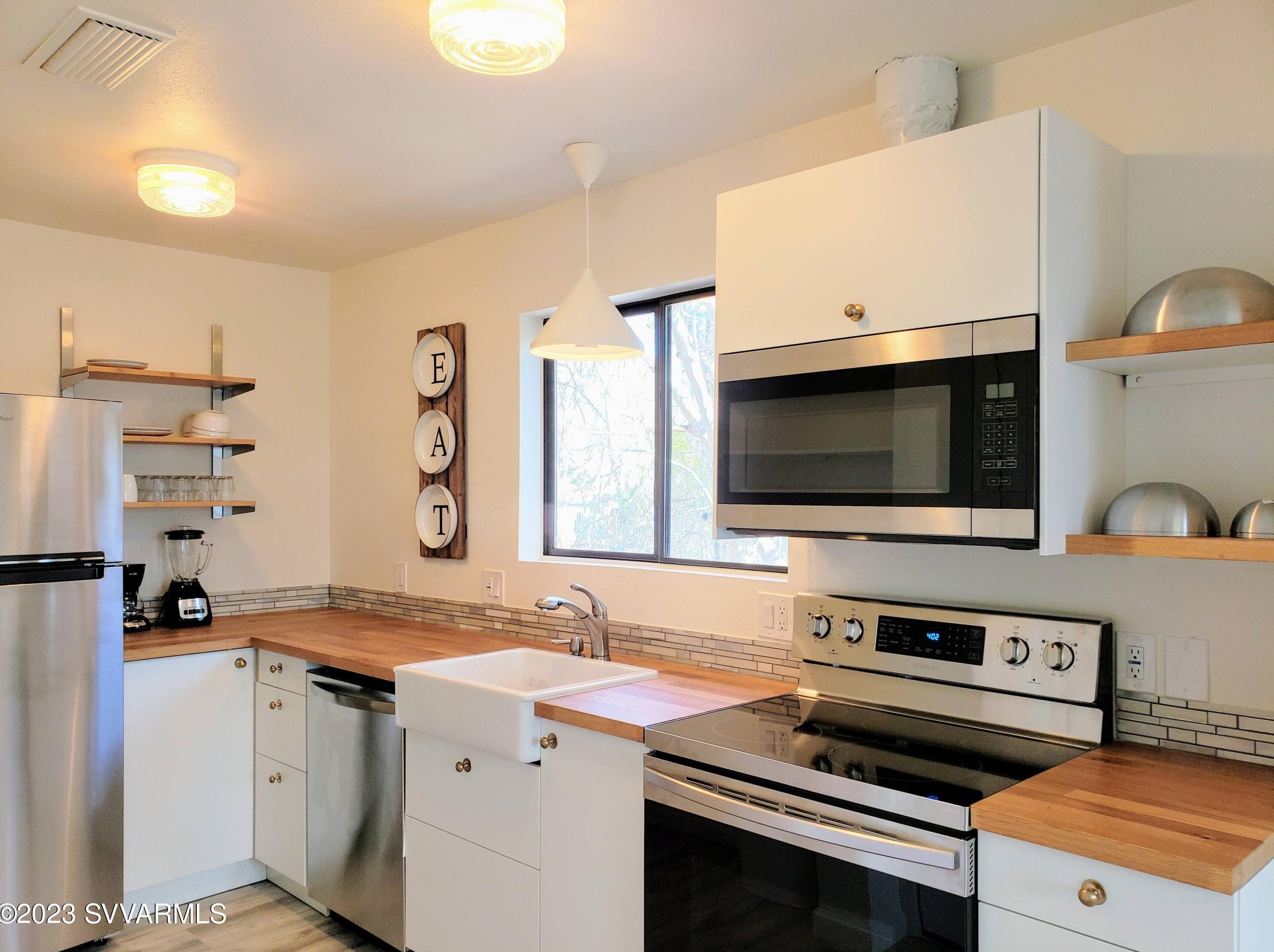 185 Blackhawk Ln, Sedona AZ 86336-6279 exterior