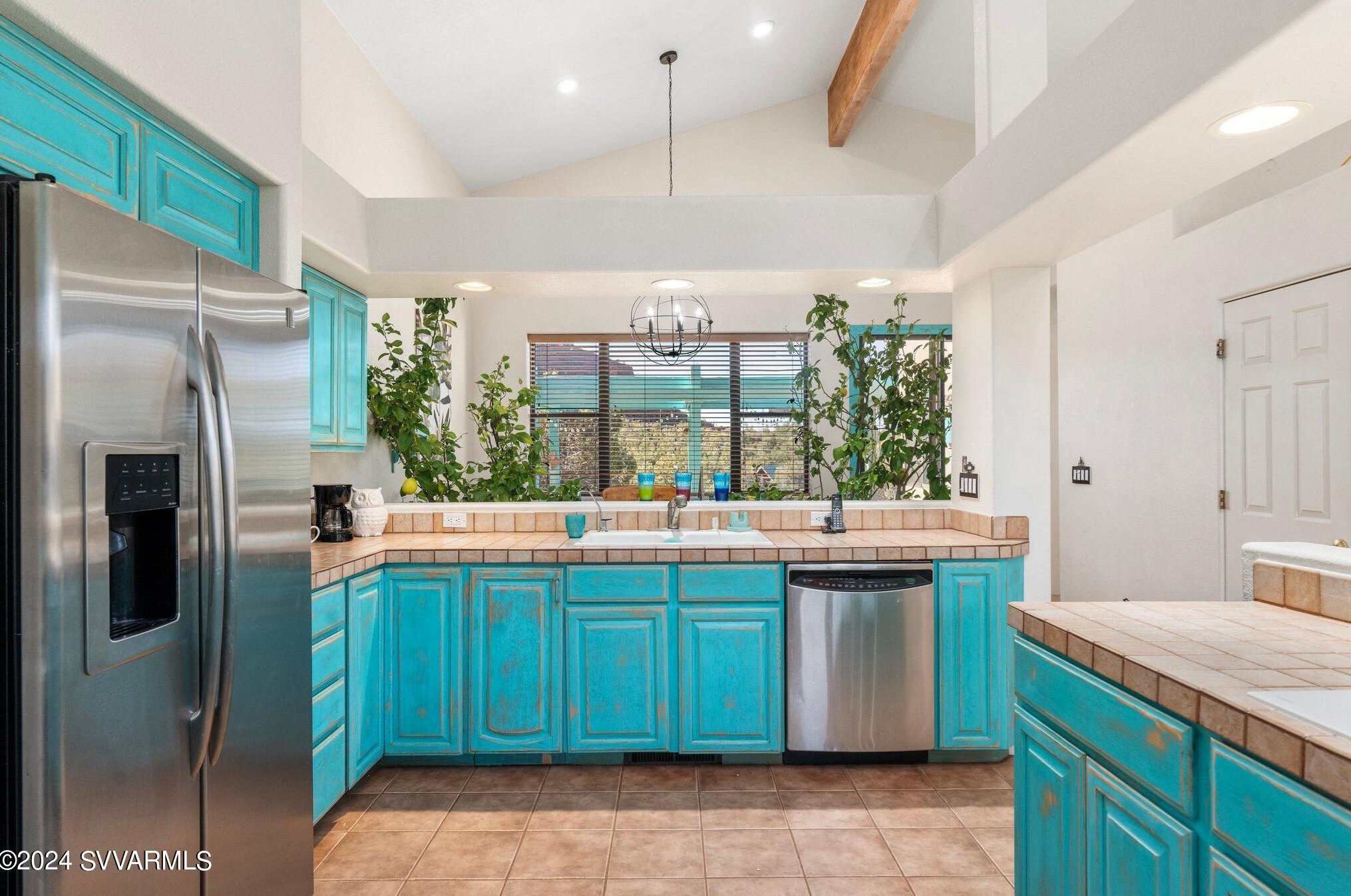 105 Castle Rock Trl, Sedona AZ 86336-6820 exterior