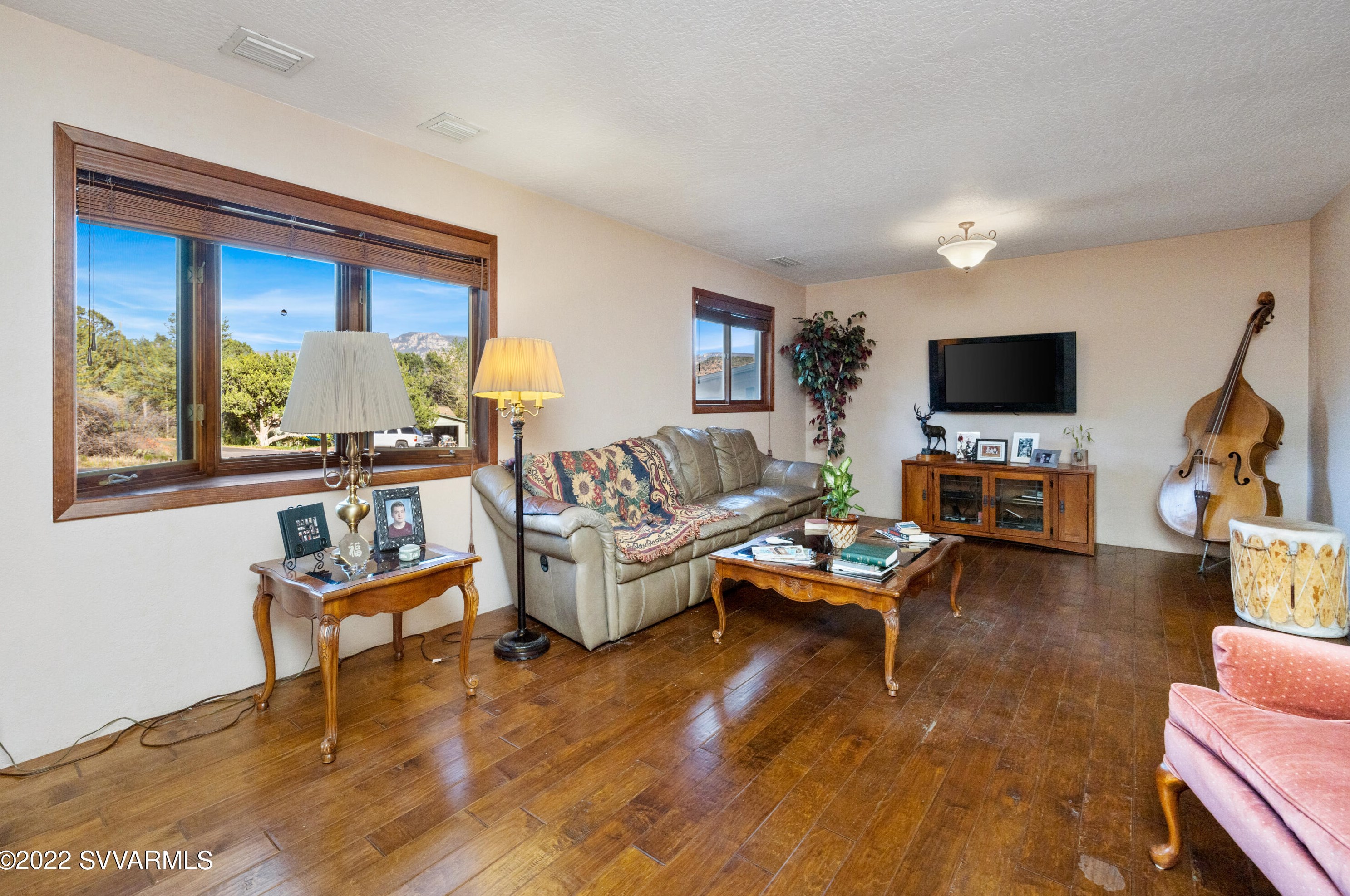 305 Mtn Shadows Dr, Sedona AZ 86336-3929 exterior