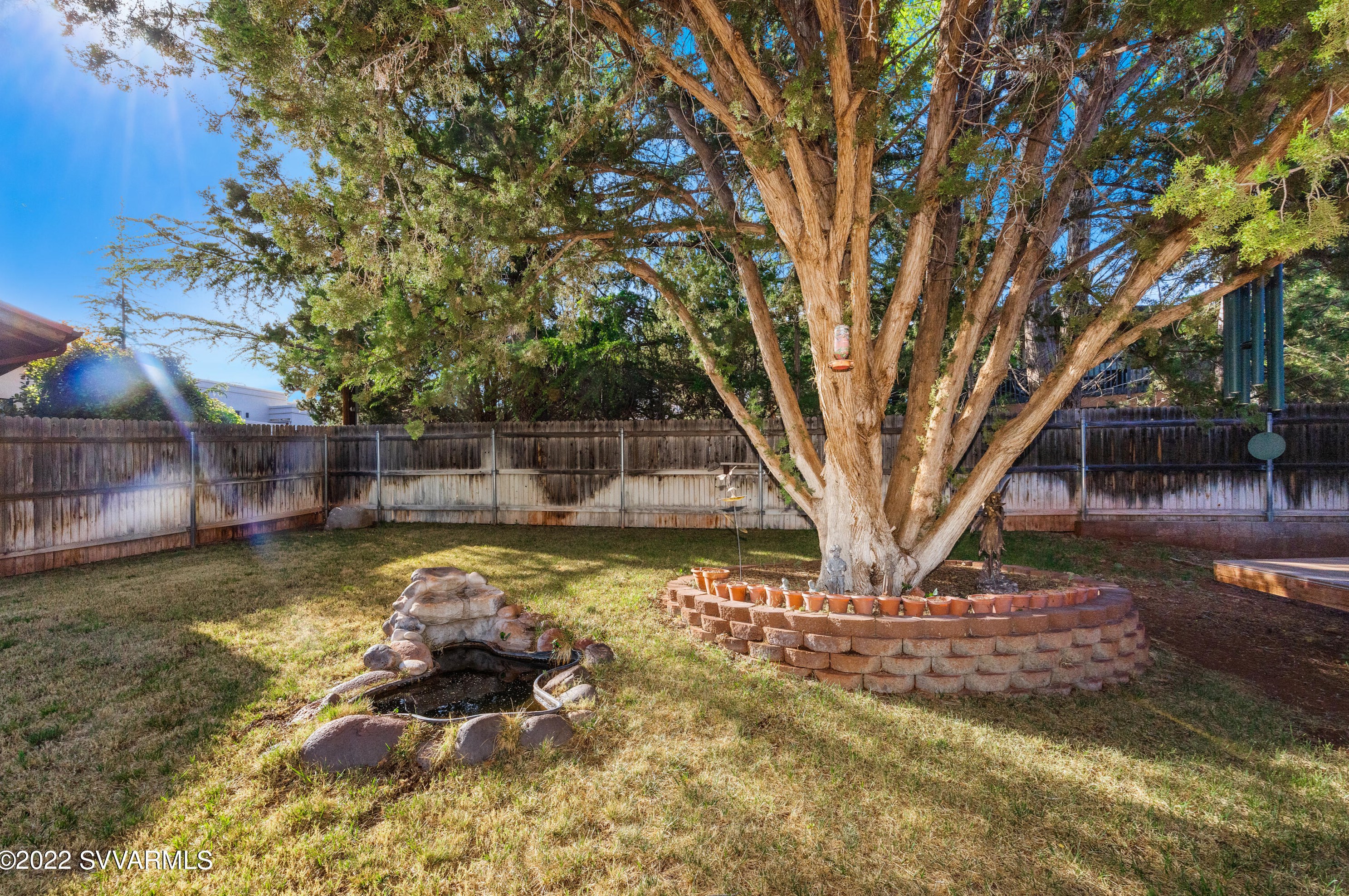 305 Mtn Shadows Dr, Sedona AZ 86336-3929 exterior