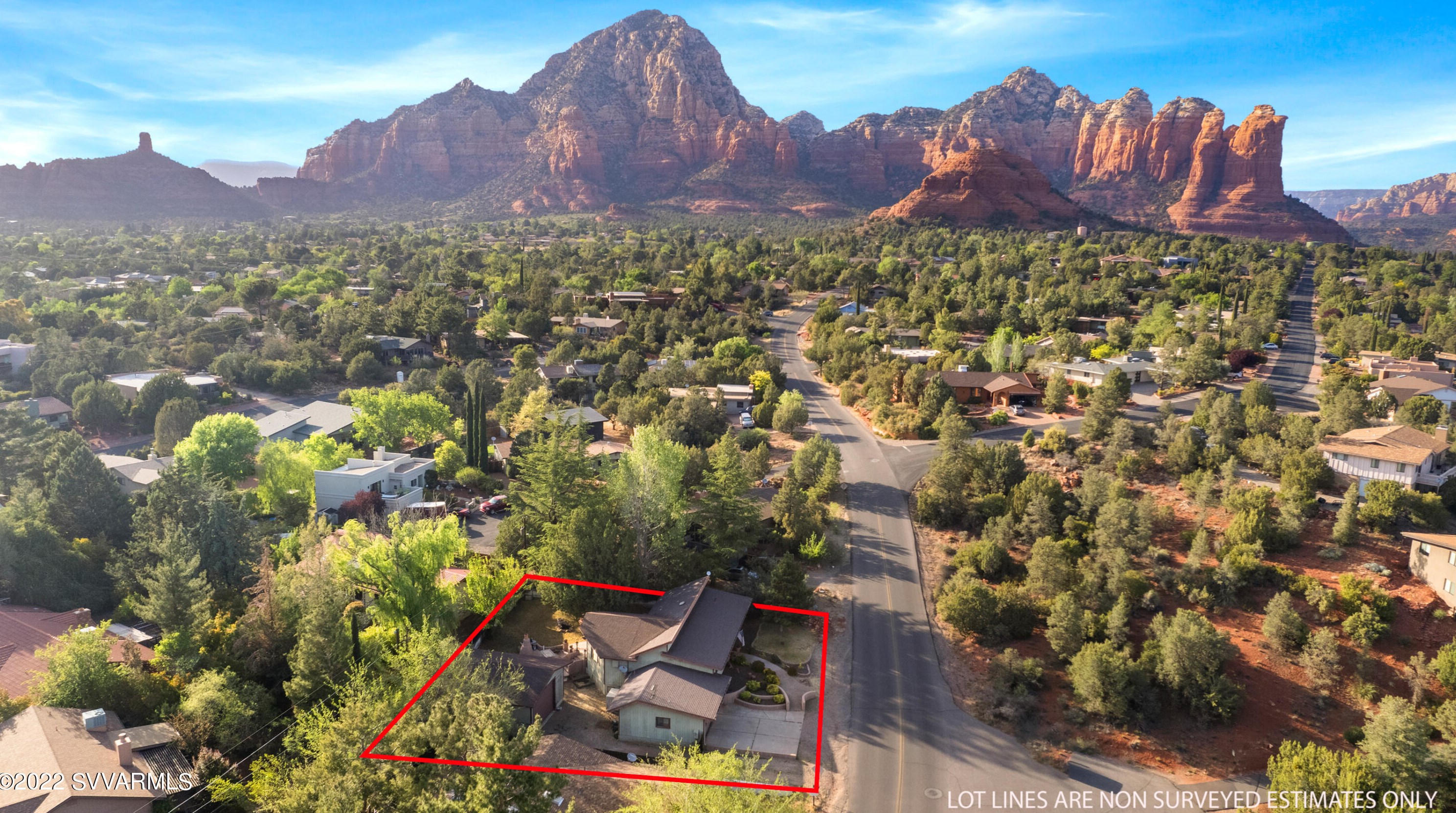 305 Mtn Shadows Dr, Sedona AZ 86336-3929 exterior