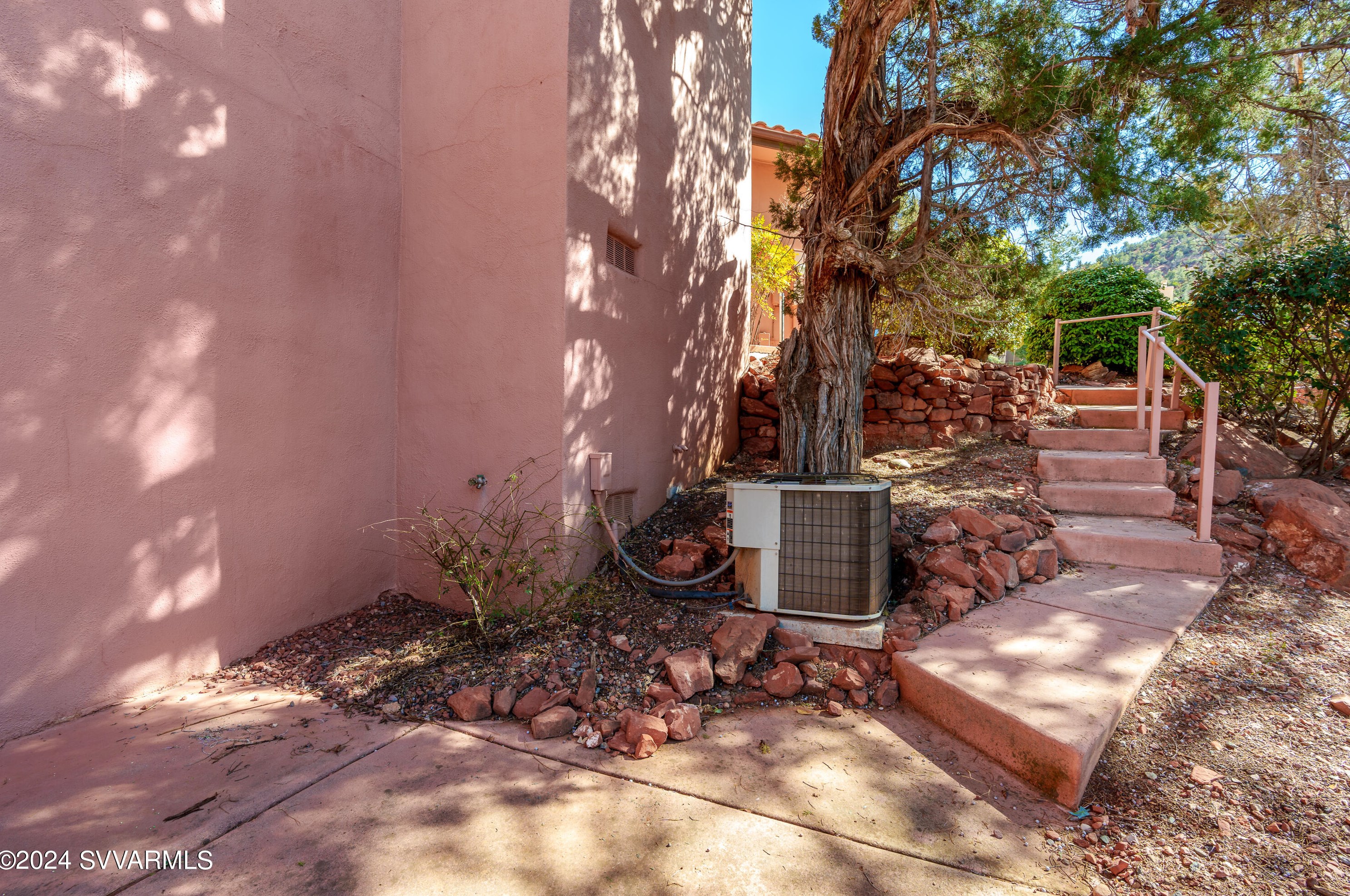 26 Courtney Cir, Sedona AZ 86336-5966 exterior