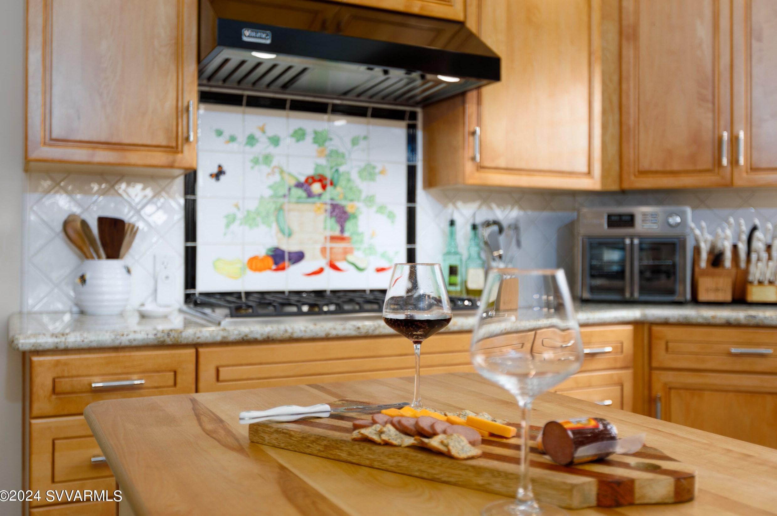 300 Michaels Ranch Dr, Sedona AZ 86336-9526 exterior