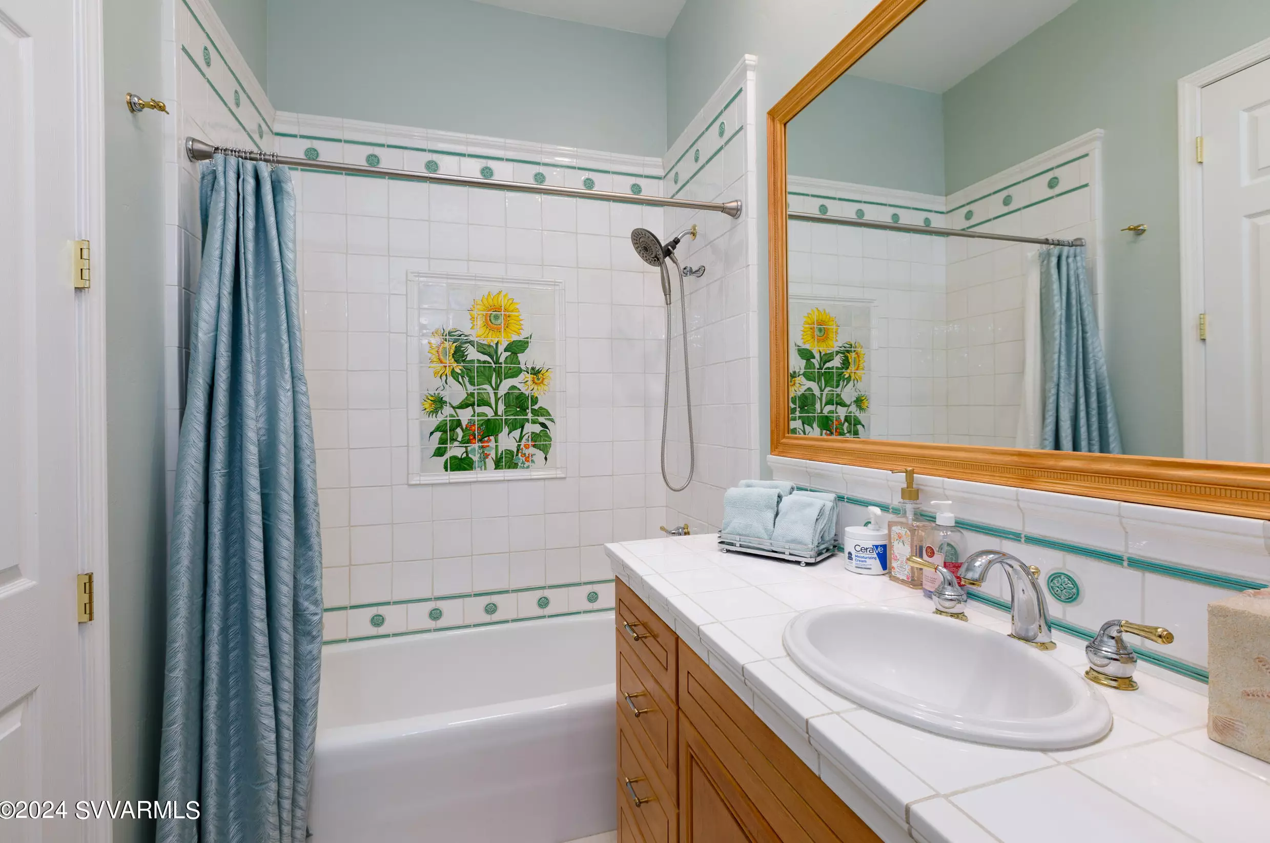 300 Michaels Ranch Dr, Sedona AZ 86336-9526 exterior