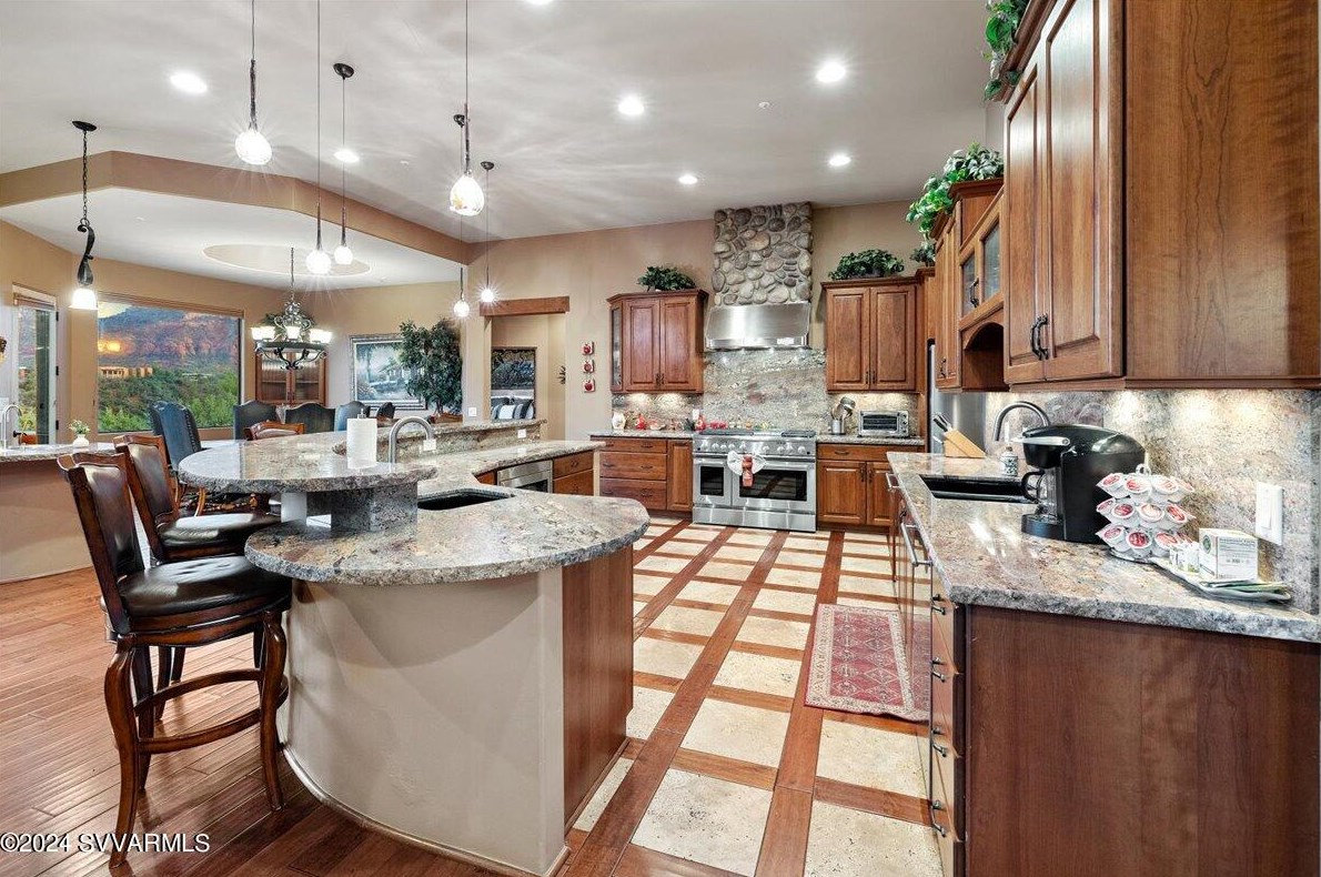 180 Sugar Loaf Dr, Sedona AZ 86336-6295 exterior