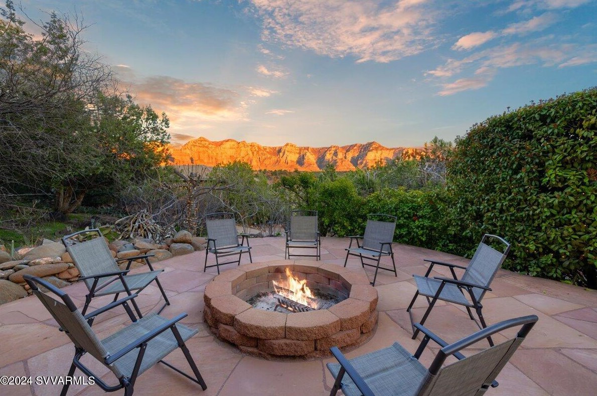 180 Sugar Loaf Dr, Sedona AZ 86336-6295 exterior