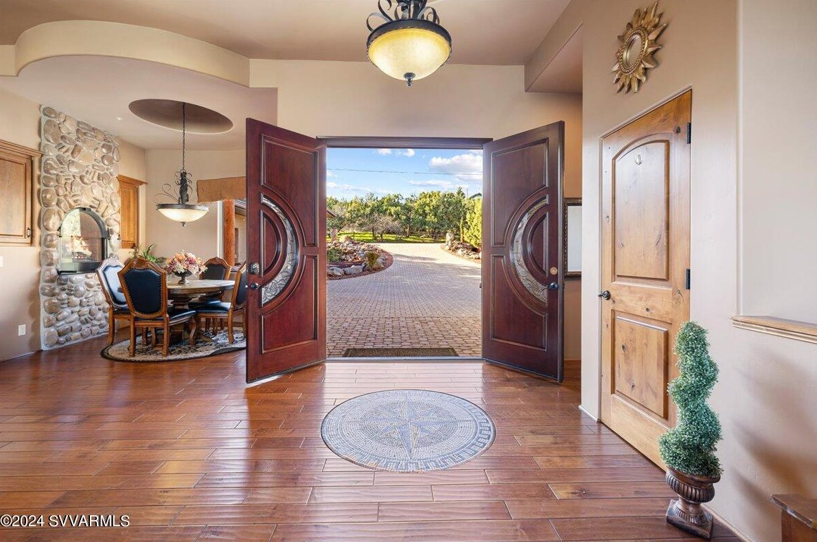 180 Sugar Loaf Dr, Sedona AZ 86336-6295 exterior