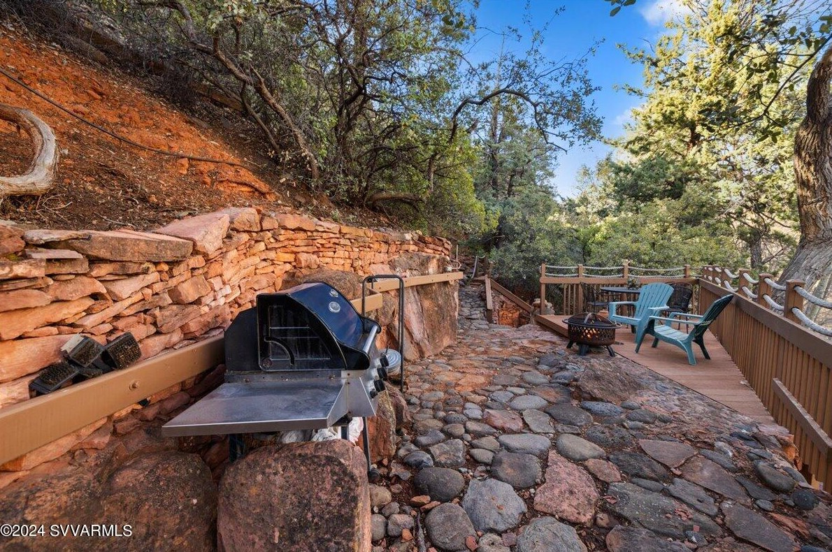 180 Sugar Loaf Dr, Sedona AZ 86336-6295 exterior
