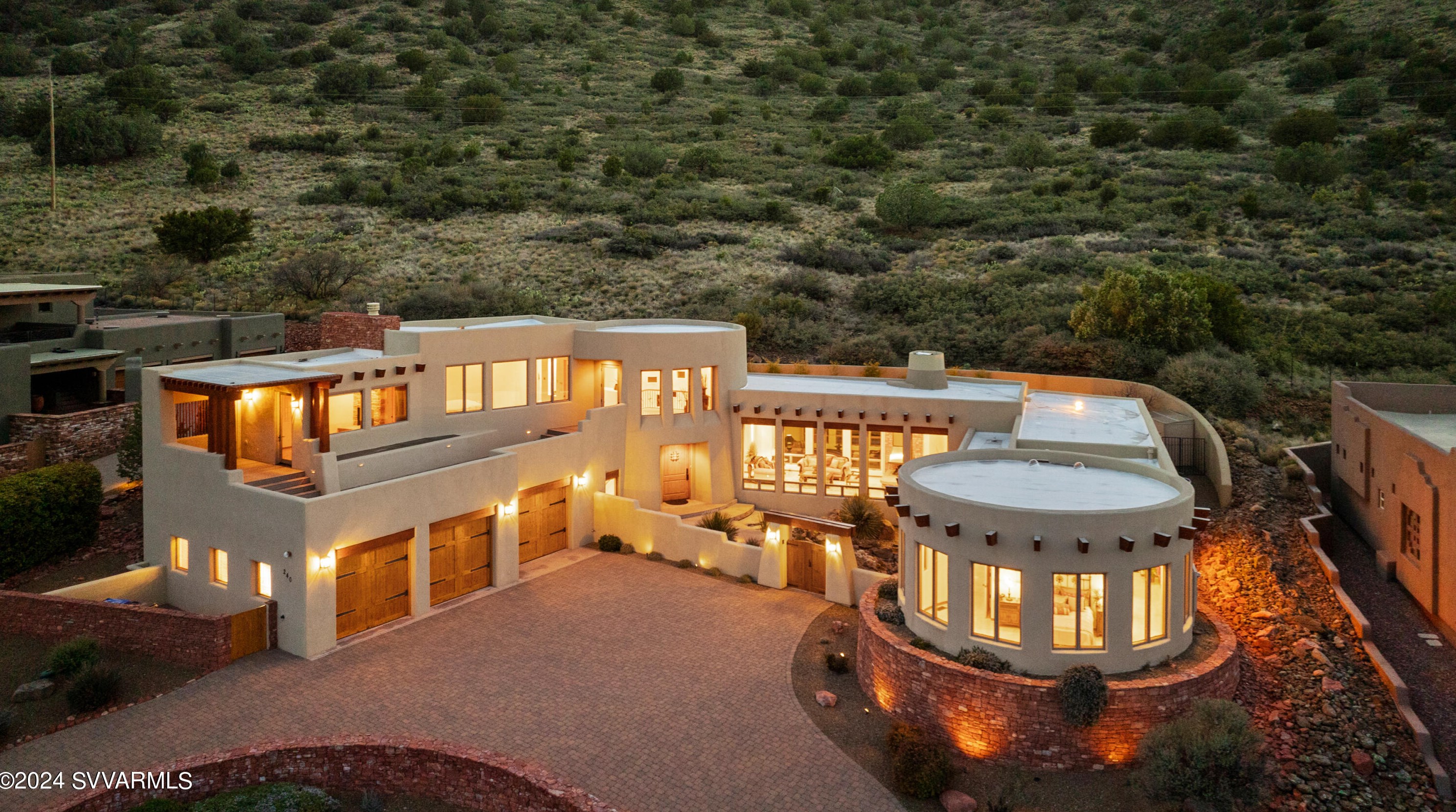 240 Crystal Sky Dr, Sedona AZ 86351-7450 exterior