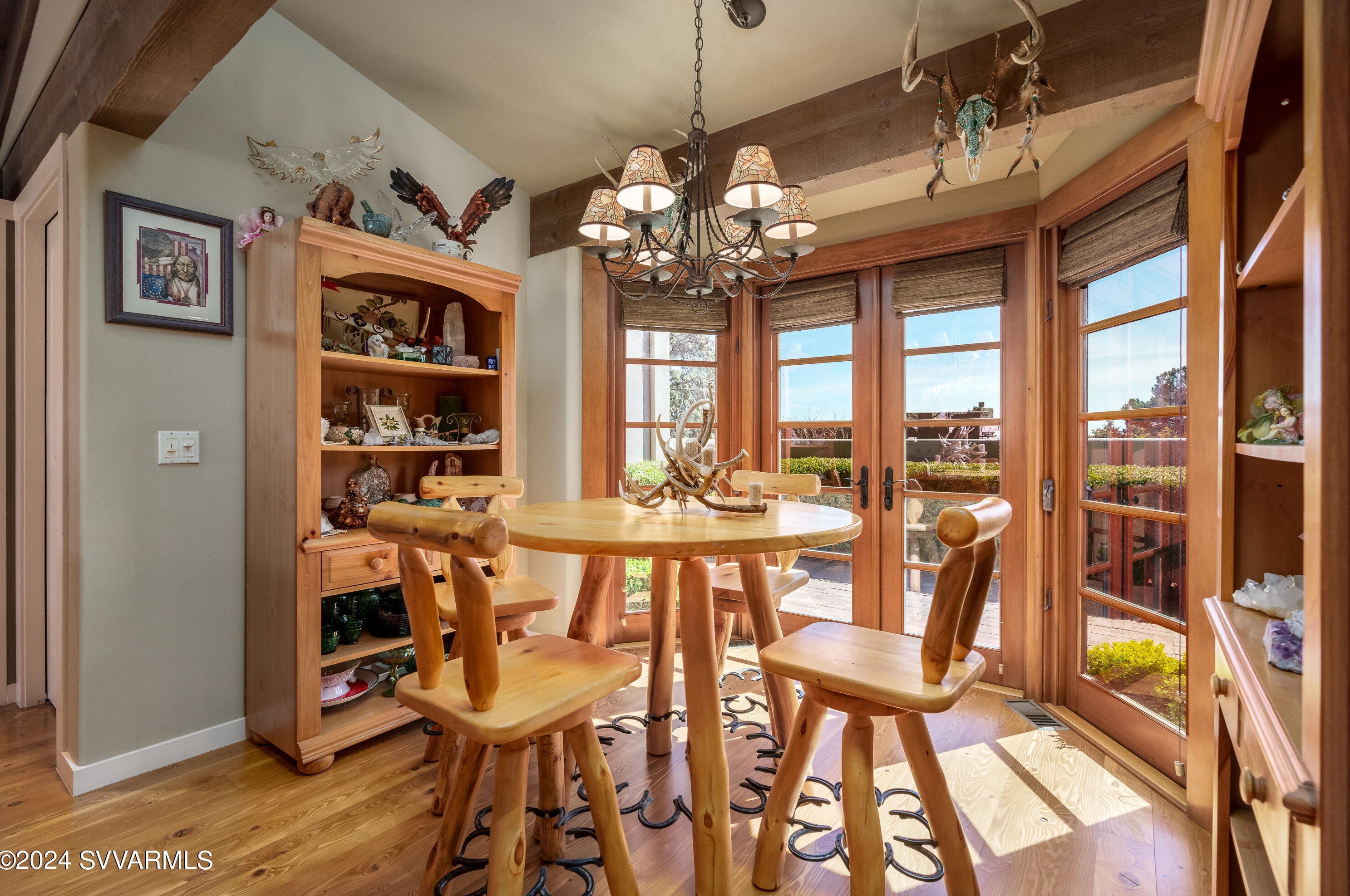 750 Mtn Shadows Dr, Sedona AZ 86336-3928 exterior