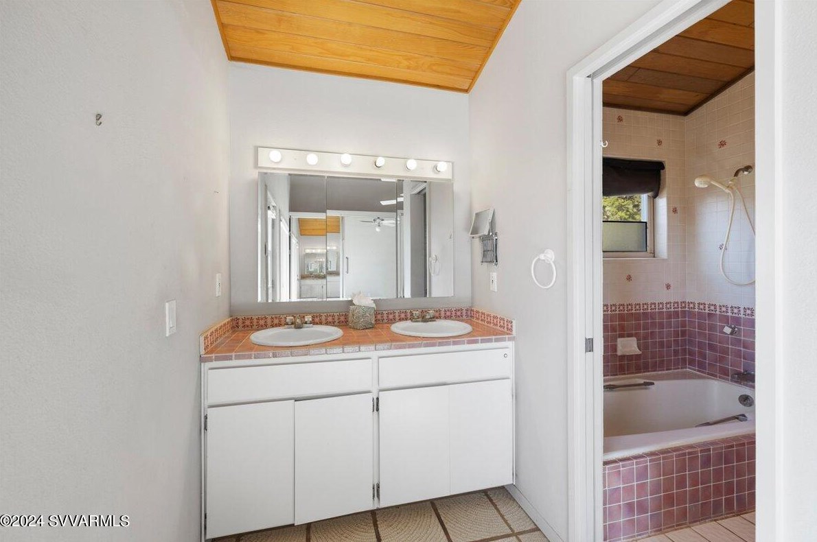 45 Sedona Vw Dr, Sedona AZ 86336-6141 exterior