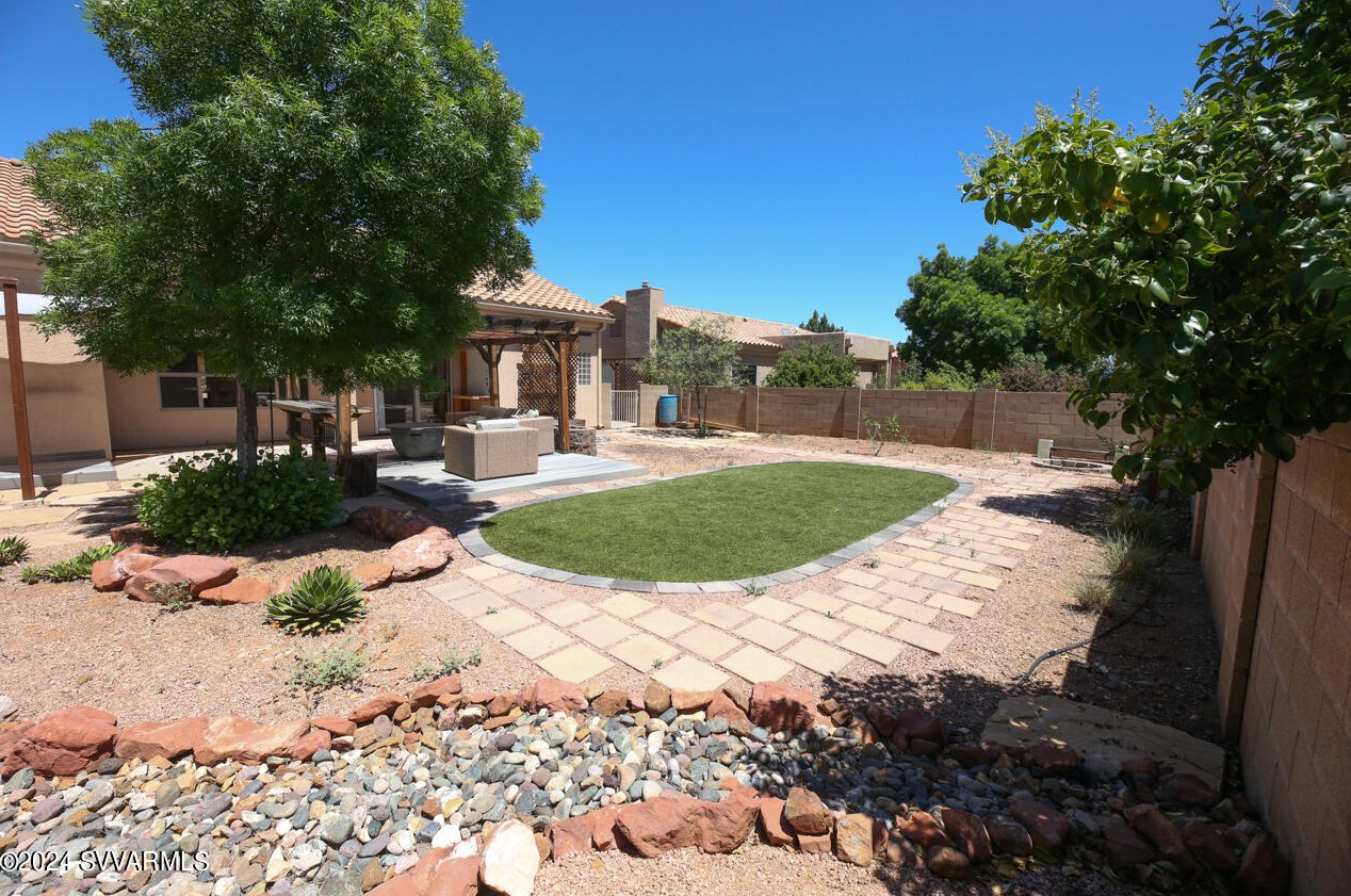 1305 Crestview Dr, Cottonwood AZ  86326-4549 exterior