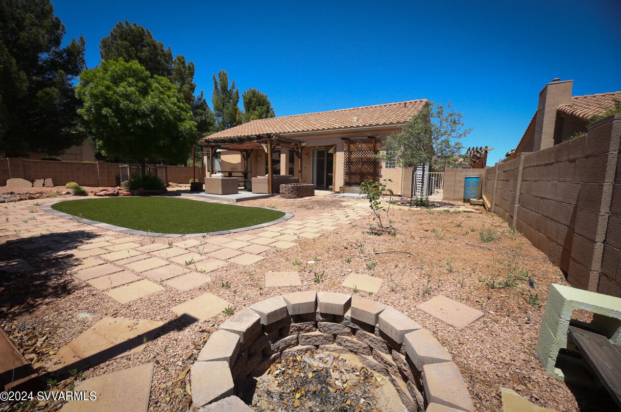 1305 Crestview Dr, Cottonwood AZ  86326-4549 exterior