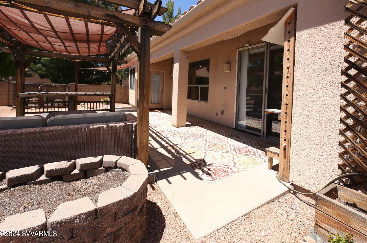 1305 Crestview Dr, Cottonwood AZ  86326-4549 exterior