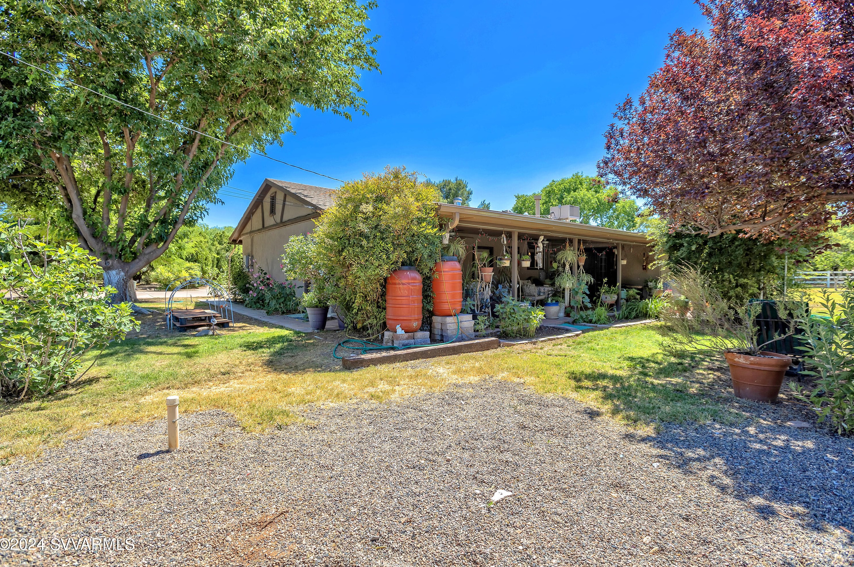 10760 Willow Dr, Cornville AZ  86325-5400 exterior