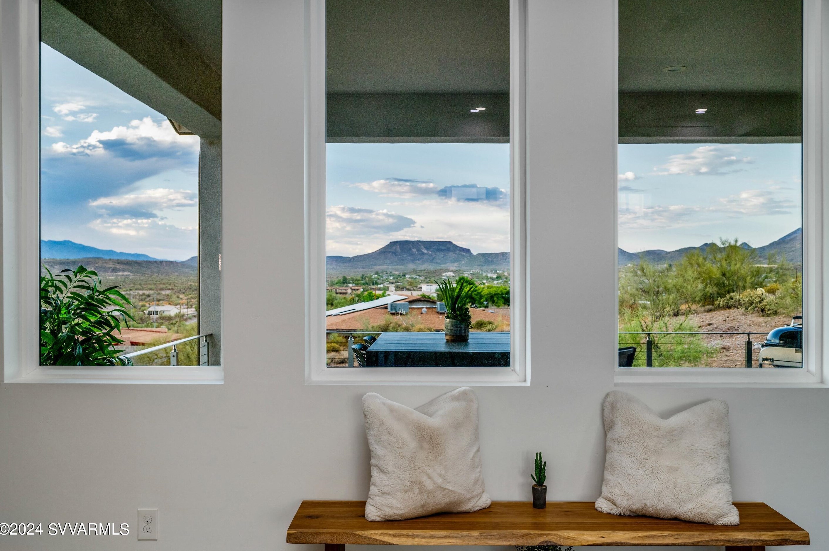 2620 Wolftrap Rd, Phoenix AZ 85087-8286 exterior